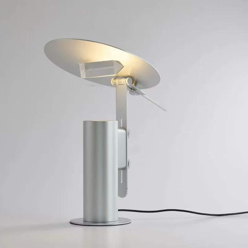 مصباح طاولة LED حديث وإبداعي ب - مراجعة Decor Lighting Table Lamps وسعره