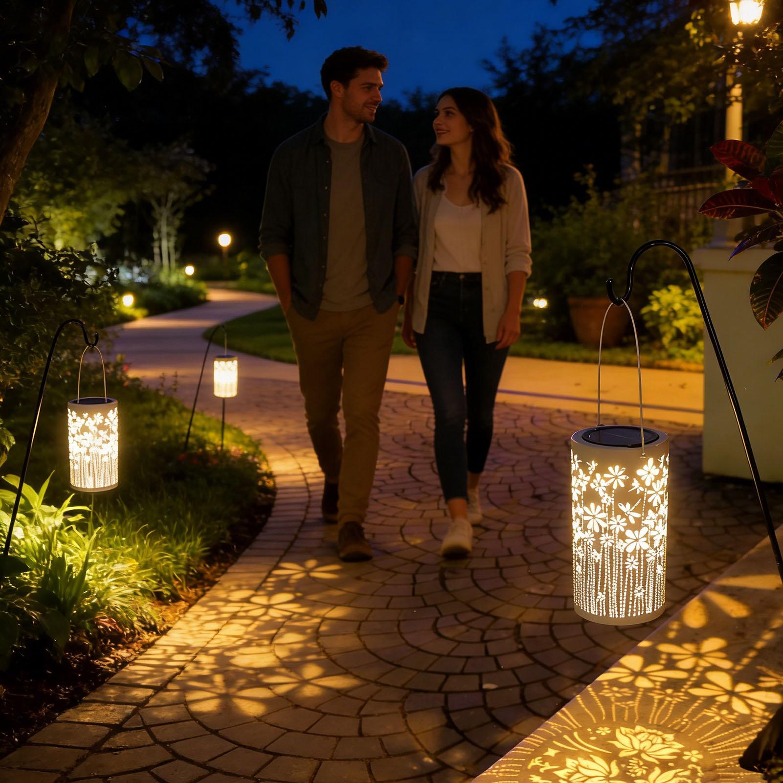 فوانيس شمسية زخرفية ملونة على  - مراجعة Yard Lighting Decor وسعره