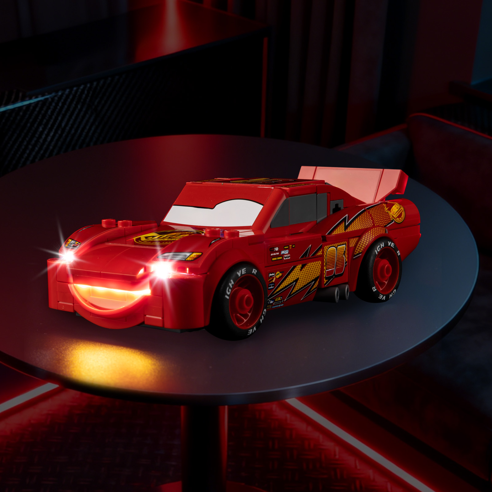 مجموعة إضاءة LED مناسبة لسيارة - مراجعة Lighting Mcqueen Wall Decor وسعره