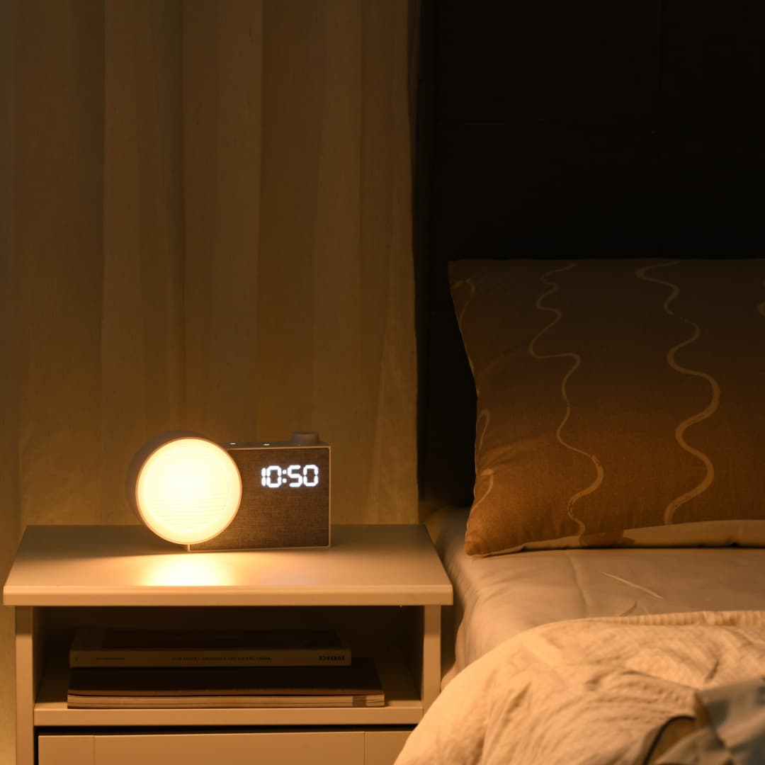 ساعة منبه WILIT مع إضاءة ليلية - مراجعة Ambient Lighting Decor For Room وسعره